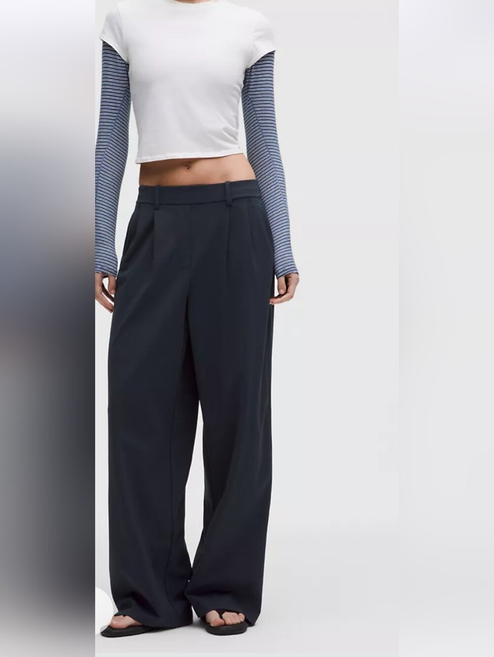 Lululemon Daydrift High-Rise Wide-Leg Trouser  31.5in Small in True Navy